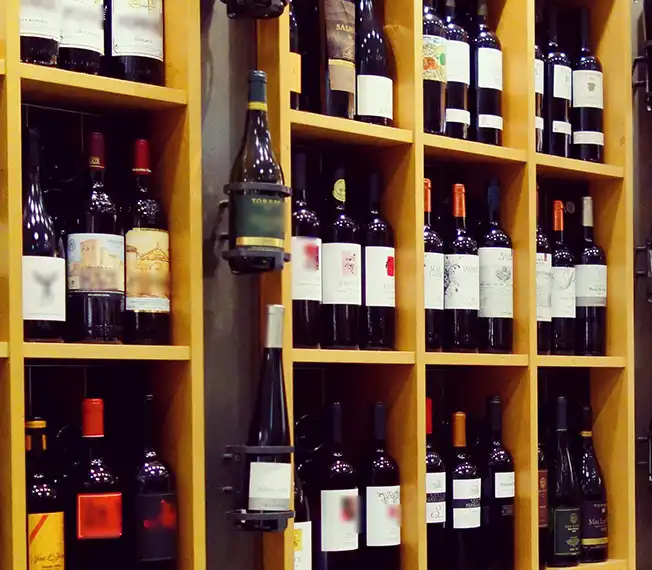 How Pradeep Saini Get Funding for His Liquor Store - Biz2Credit