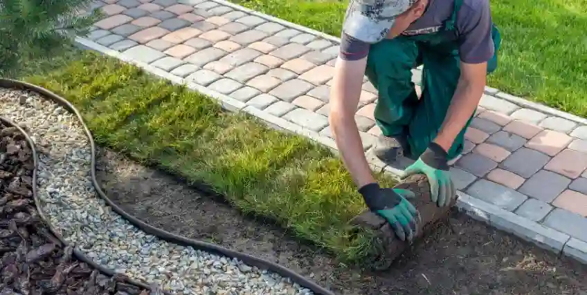 Landscaping Business Loans: How to Finance Equipment, Payroll, and Growth