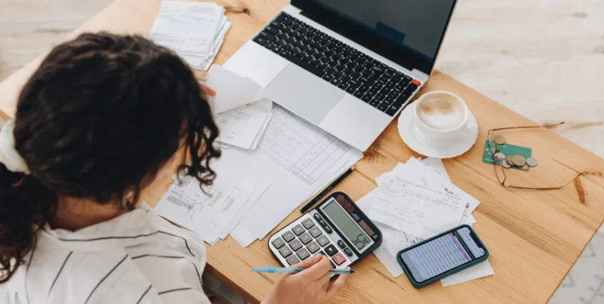 What Is Invoice Discounting? A Complete Guide for Small Businesses