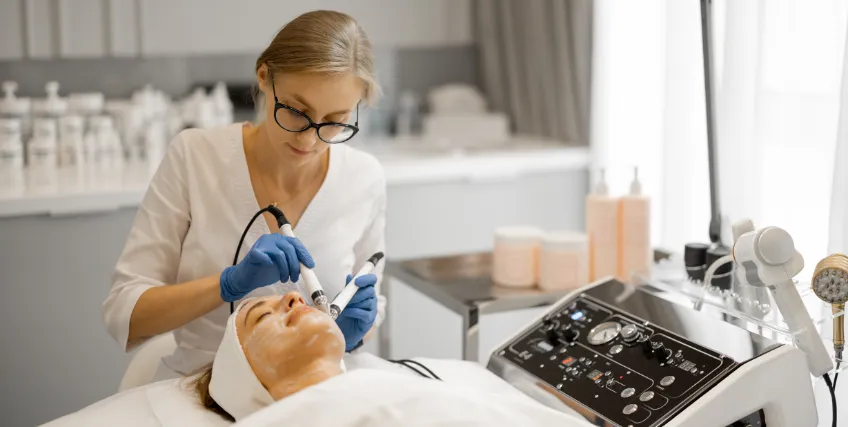 Understanding Revenue-Based Financing for Dermatology Clinics