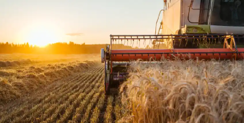 Next Generation Farming Using AG Equipment Financing for Young and Beginning US Farmers