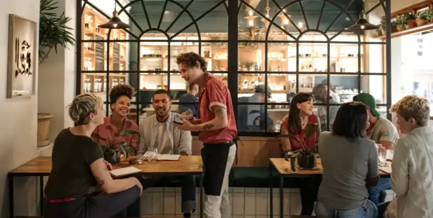 How Restaurants Use the Best Line of Credit to Manage Seasonal Cash Flow