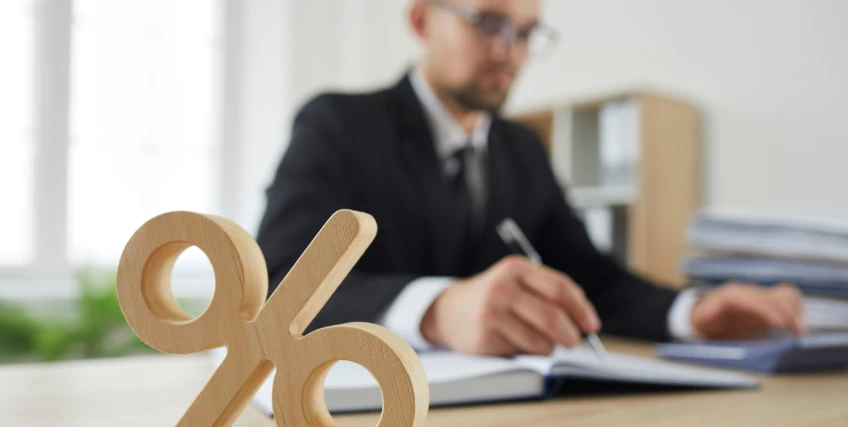 Comparing Business Line of Credit Interest Rate & APR