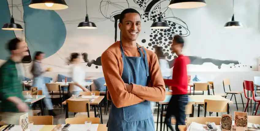 How Small Restaurants Use Online Loans to Handle Busy Weekends