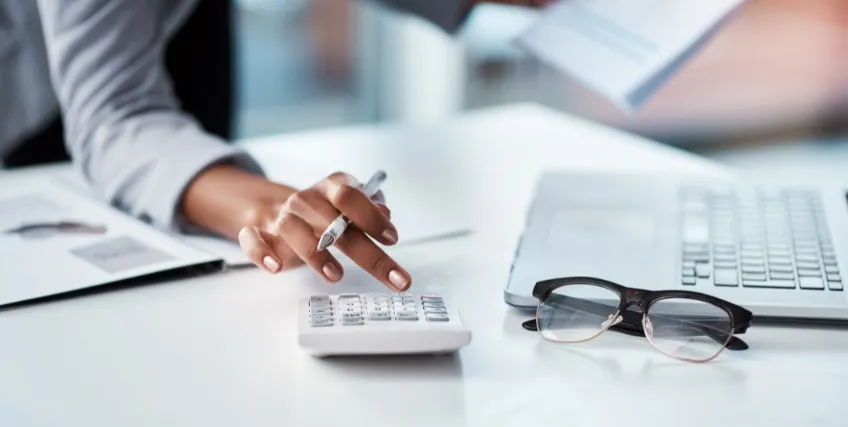 How US Businesses Use Smart Financing for Payroll During Peak and Slow Seasons