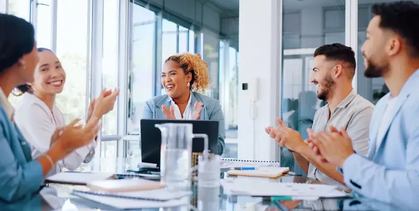 How to Qualify for Government Loans to Start a Business