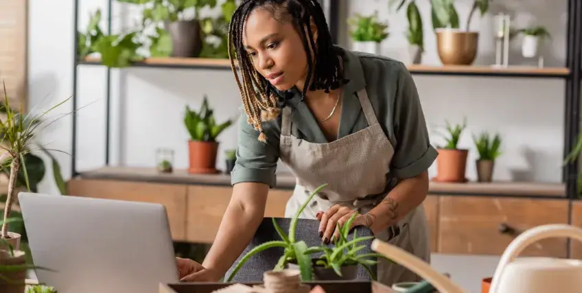 Switching to Online Payroll Services for Small Business: 5 Mistakes to Avoid