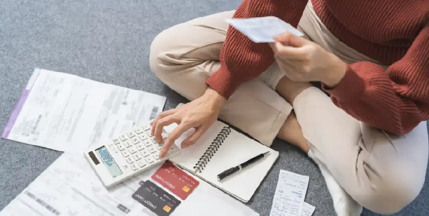 How to Use a Revolving Credit Loan to Survive Worst Sales Month