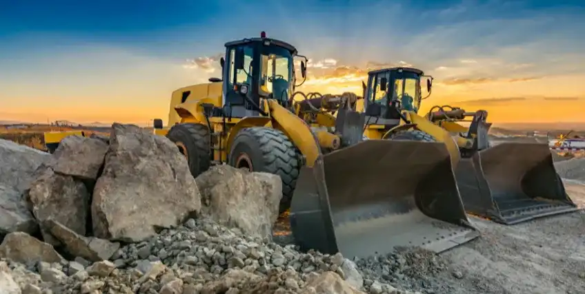 Using Loans for Construction Equipment Rental to Manage Seasonal Demand